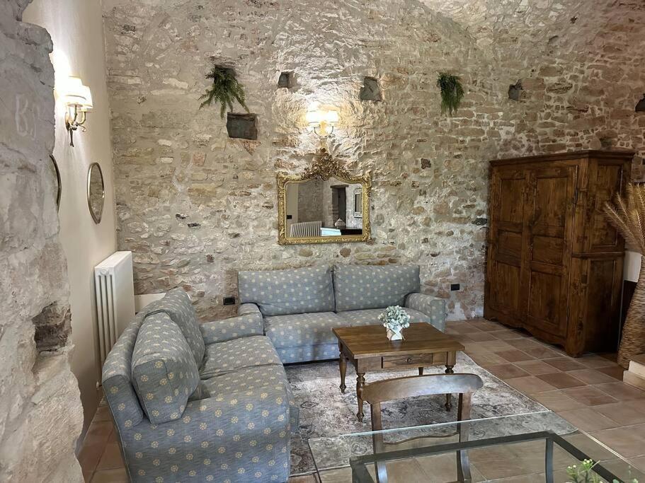 All Stone Horse Stable Converted To Elegant Apartment - Baltimora Spolète Extérieur photo